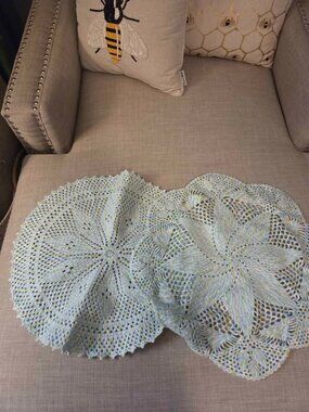 Vintage large size blue color spring doilies
